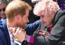 Prince Harry Meet 98-Year-Old War Widow In Sydney Prince Harry