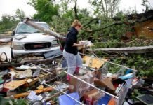 SEVERAL KILLED: TORNADOES SLAM CENTRAL U.S Tornadoes
